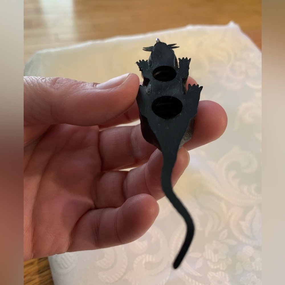 Black Rat Earrings - Picture 5 of 5